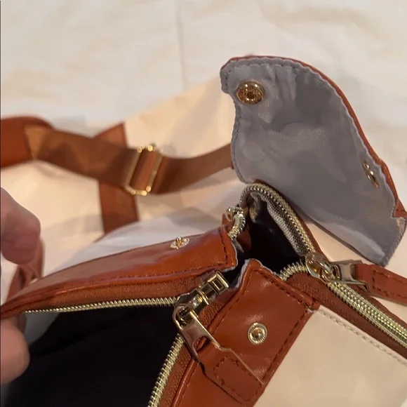 Emmafy NWOT 🔥sale🔥travel smart garment bag in cream and brown - Picture 9 of 15